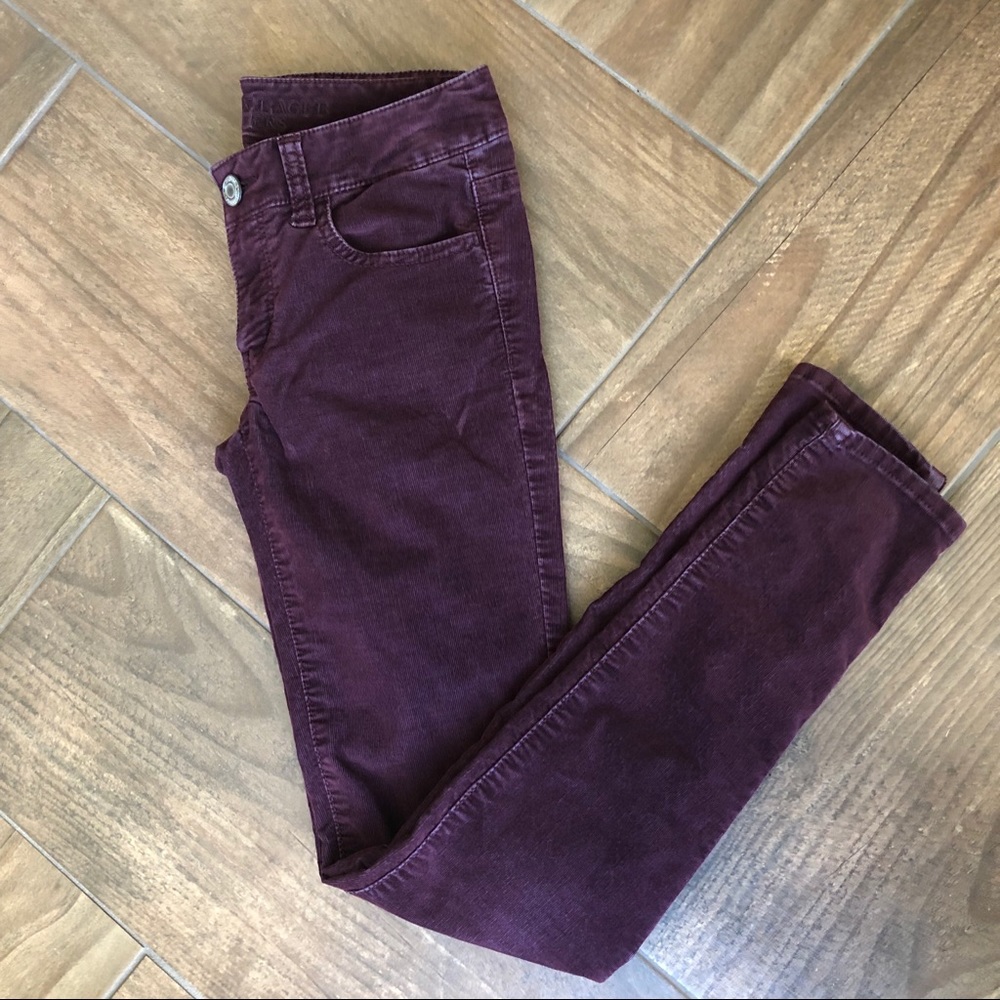 American Eagle Jegging stretch wine corduroy jeans